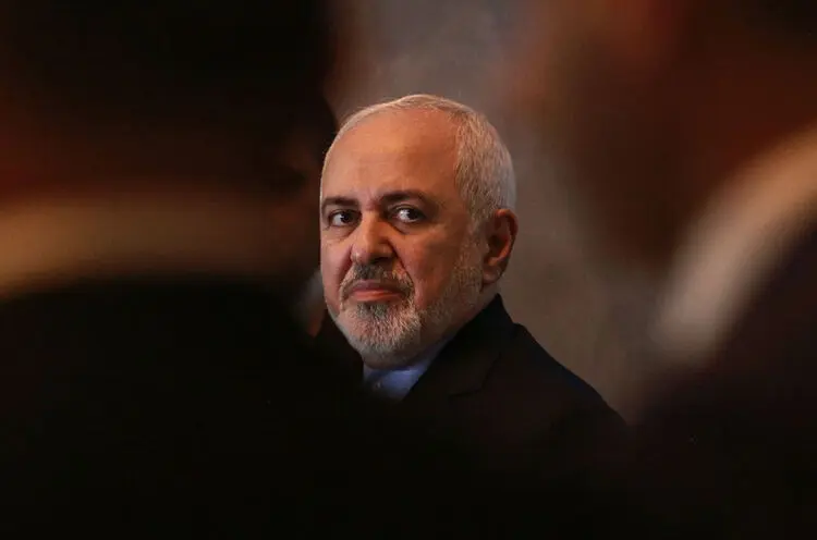 انتقاد روزنامه جمهوری اسلامی از تهمت زنندگان به ظریف