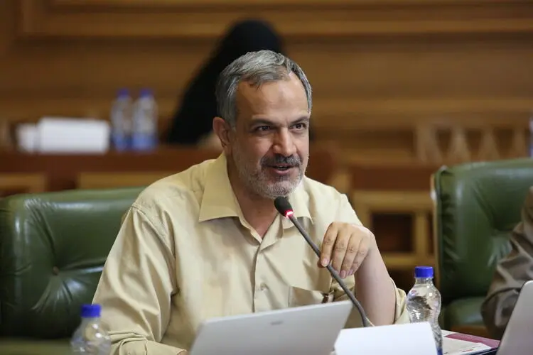 مجسمه ملک‌المتکلمین در پارک‌شهر گم شد