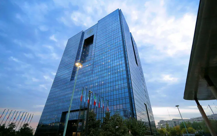 ممنوعیت برداشت مطالبات غیرمستقیم بانک‌ها از حساب ضامنین