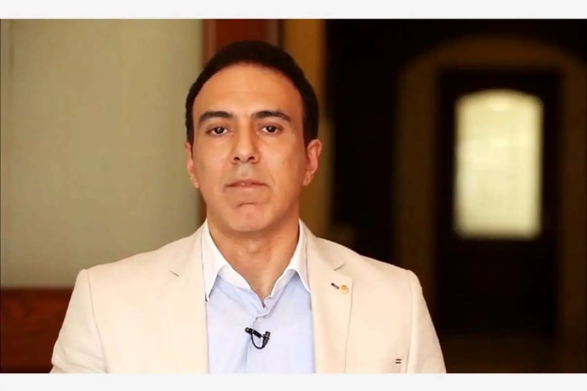 اجازه کار مزدک میرزایی در انگلیس صادر شد
