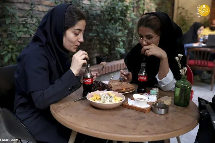 چرا آمریکا سیگار، پپسی و کوکا را تحریم نمی‌کند؟
