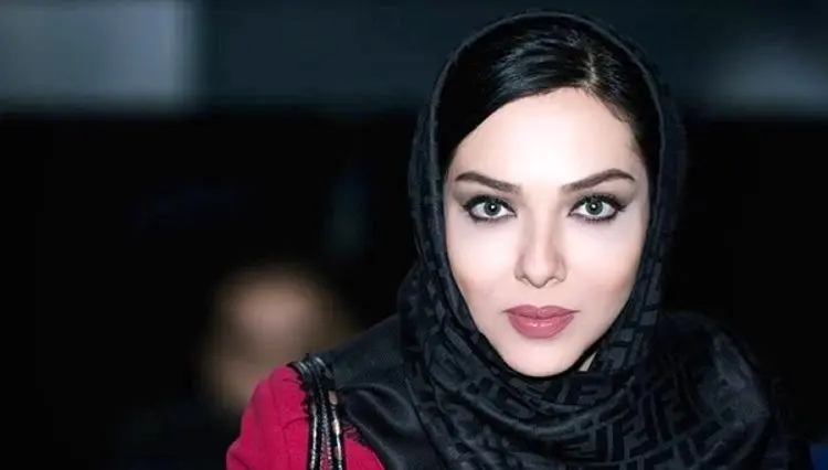 جنجال جدید یک سلبریتی؛ لیلا اوتادی هم شاعر شد!
