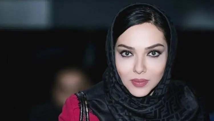 جنجال جدید یک سلبریتی؛ لیلا اوتادی هم شاعر شد!