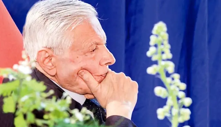 یک کتاب مستهجن منتشر شد؟!