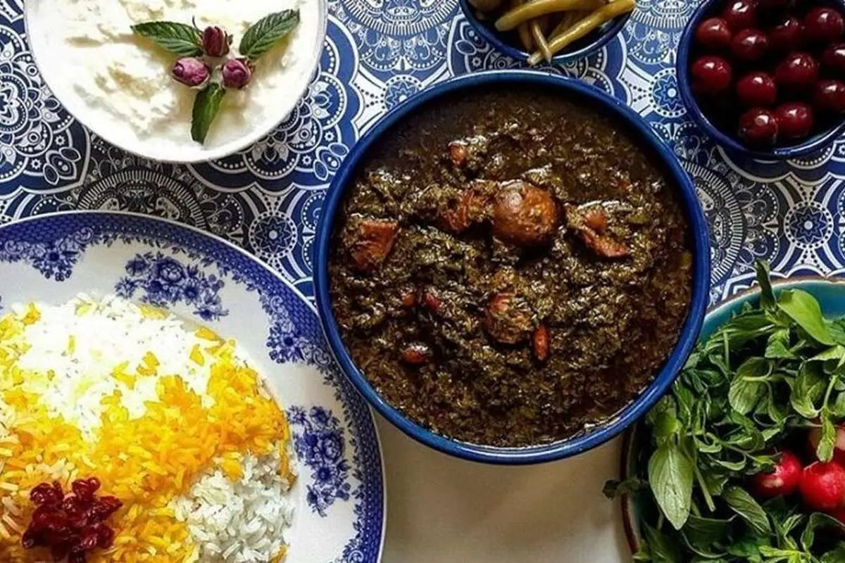 طرز تهیه خورشت قورمه سبزی خوشمزه
