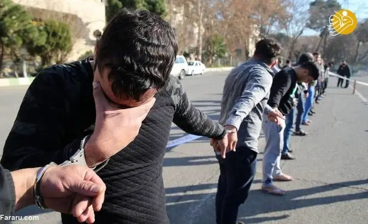 محاکمه زورگیری که با قمه نیم متری از رهگذران زورگیری می‌کرد