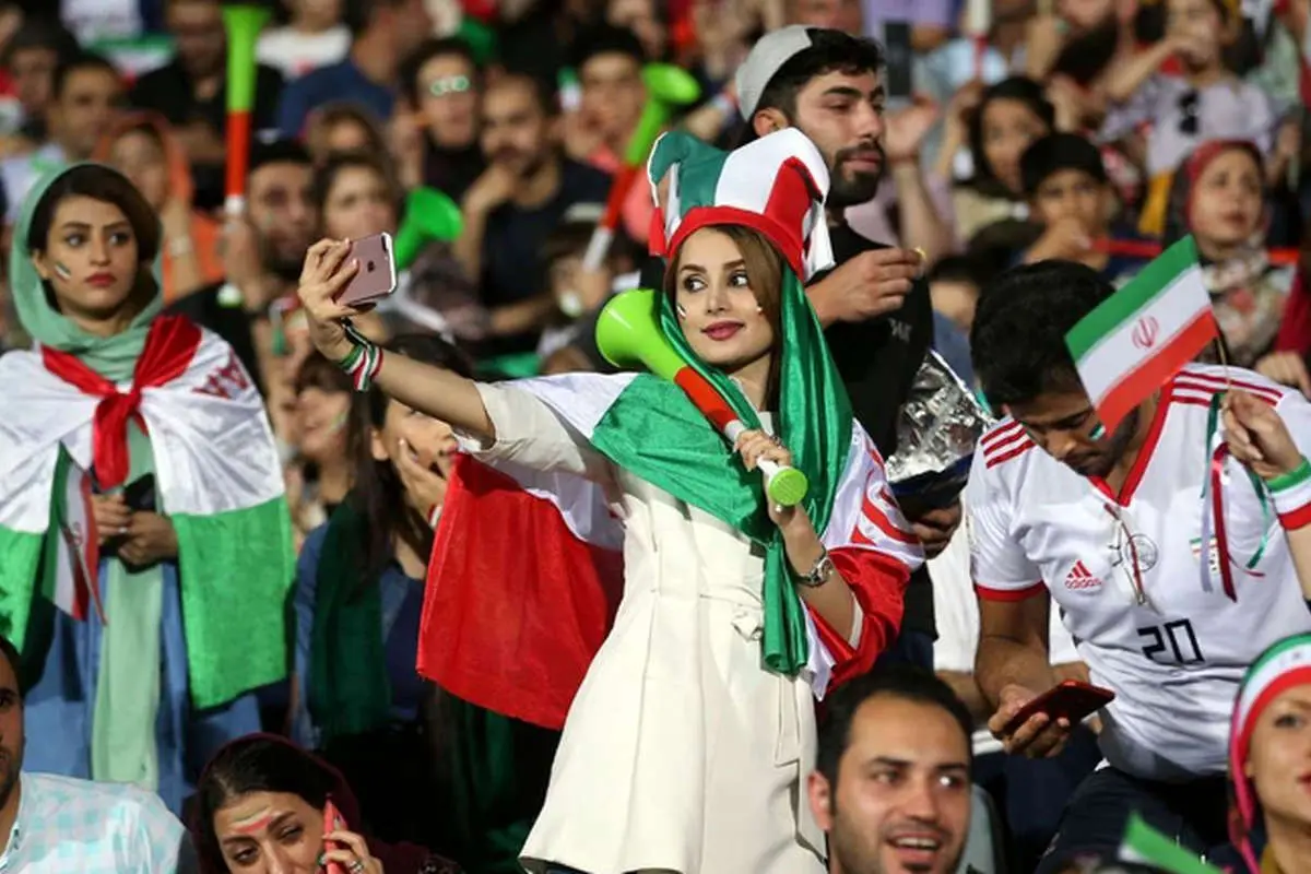 کاسبان تعلیق یا مدافعان حقوق زنان؟