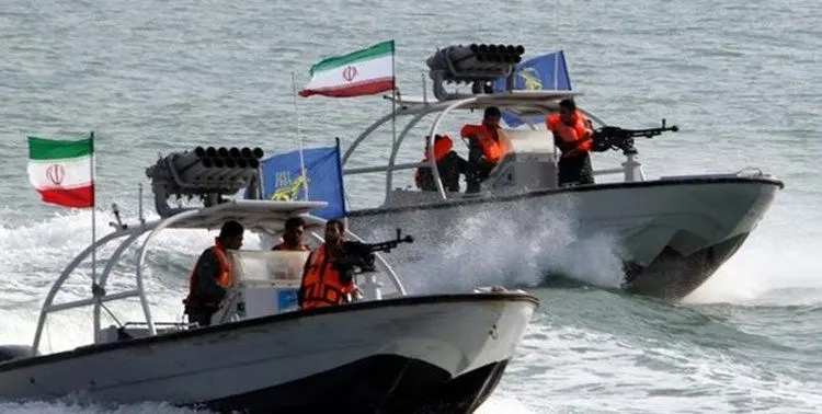 توقیف شناور خارجی حامل سوخت قاچاق درخلیج فارس