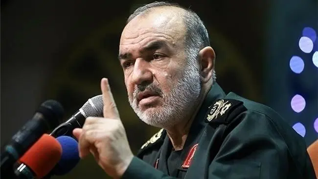 فرمانده کل سپاه: دشمن خطا کند راهبرد ما تهاجمی می‌شود