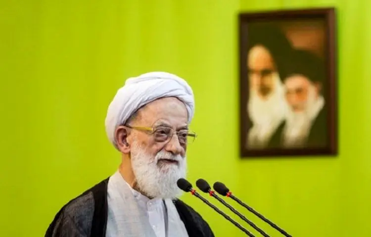 امامی کاشانی: دشمن کشور را در فشار انداخته است
