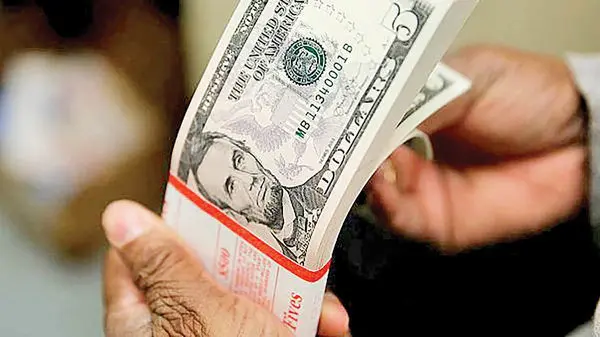 واکنش معکوس دلار به اخبار