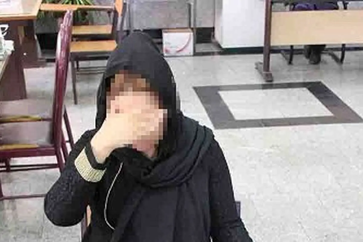 دستگیری زنی با اسلحه و شوکر در میدان تجریش