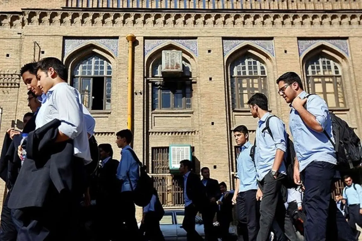 صفر درصد سهم دانش آموزان مدارس عادی در نفرات برتر کنکور!