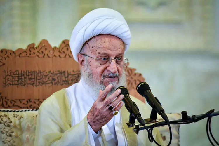 انتقاد آیت‌الله مکارم شیرازی از انتشار اهانت به اهل سنت