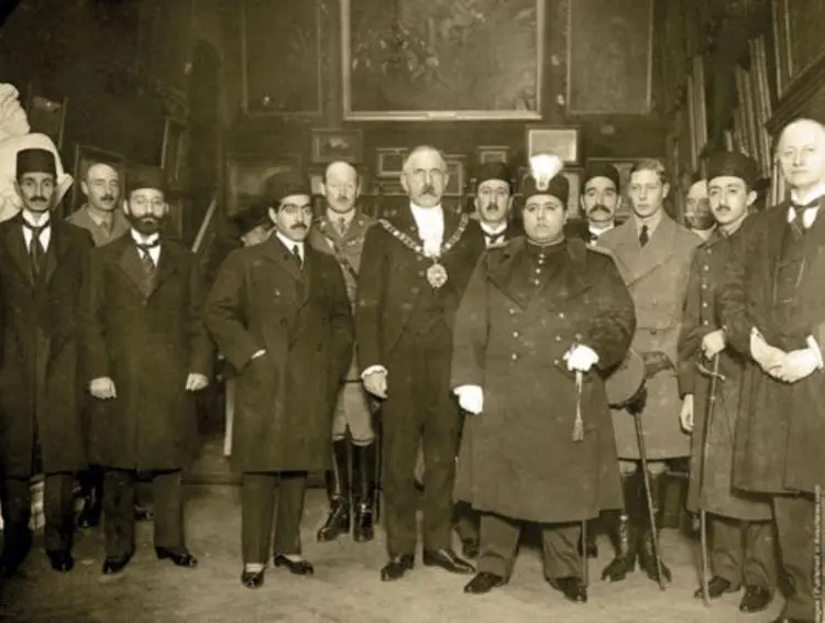 ١٠٠ سالگی یک قرارداد ننگ آور