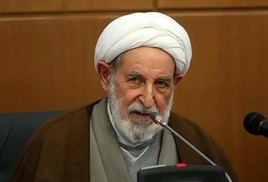 آیت‌الله یزدی: د‌ر برخی کنسرت‌ها رقاصی را رواج می‌دهند‌
