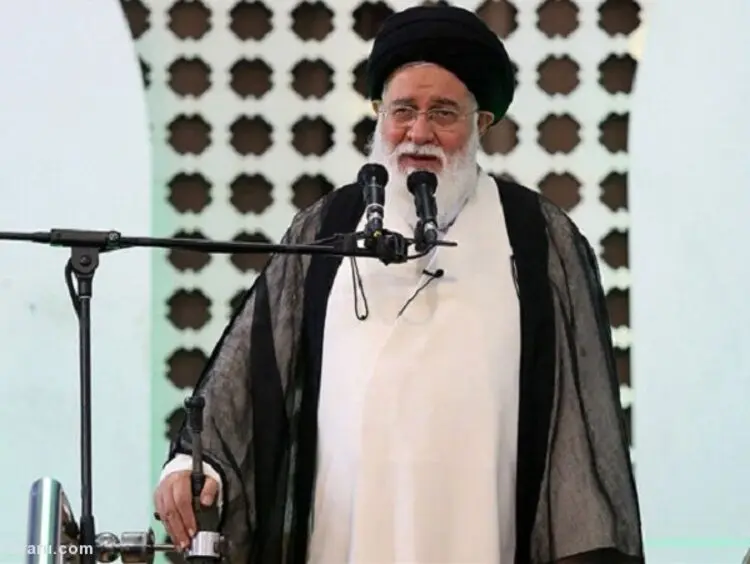 علم‌الهدی: عده‌ای در داخل و خارج با ولایت می‌جنگند