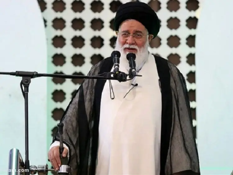 علم‌الهدی: عده‌ای در داخل و خارج با ولایت می‌جنگند