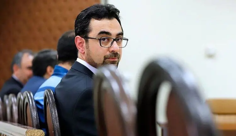 انتقاد تند از کیفرخواست معاون پیشین بانک مرکزی