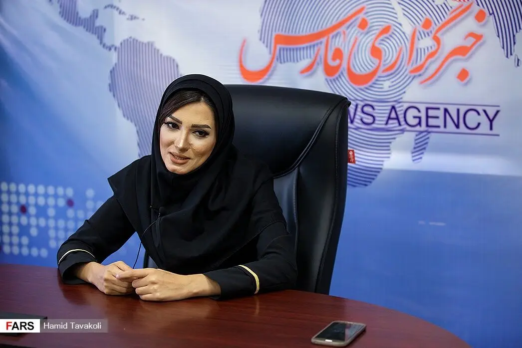(تصاویر) سیما دختر ۲۵ ساله: من مادر عروس‌های ایران هستم!