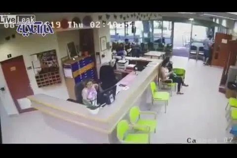 (ویدیو) خانم ۷۴ ساله، با ماشین وارد سالن خانه سالمندان شد!