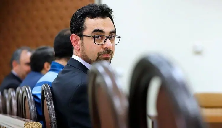 چرا دادگاه احمد عراقچی غیرعلنی برگزار می‌شود؟