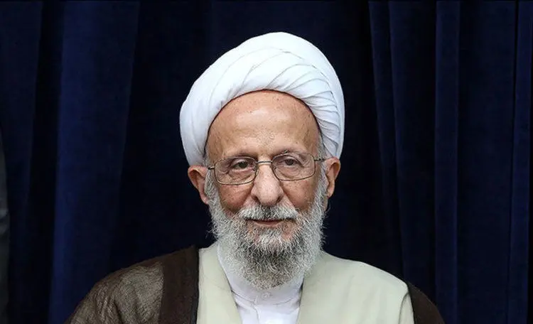 آیت‌الله مصباح: برخی در حوزه می‌خواهند رهبری را تضعیف کنند