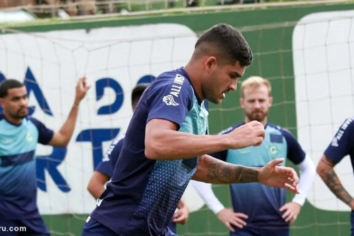 جونیور براندائو و قبول پیشنهاد میلیونی پرسپولیس