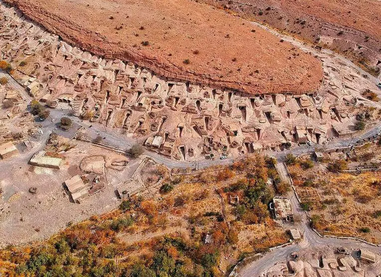 (تصاویر) روستایی دوازده هزار ساله در کرمان!