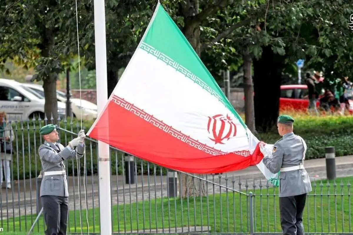 (تصاویر) استقبال رئیس جمهور آلمان از سفیر ایران جنجالی شد