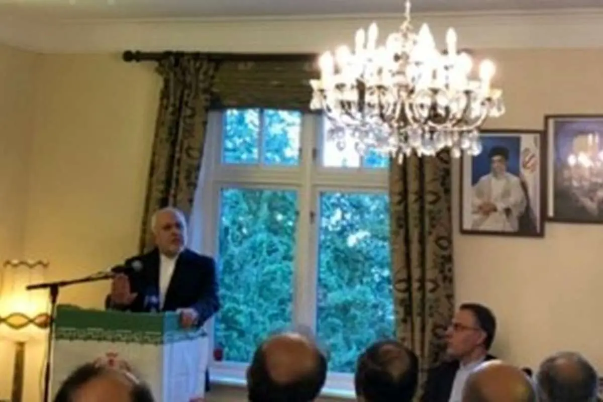 ظریف: تا زندهام نمیگذارم یک قطره از آب خزر را از ما بگیرند