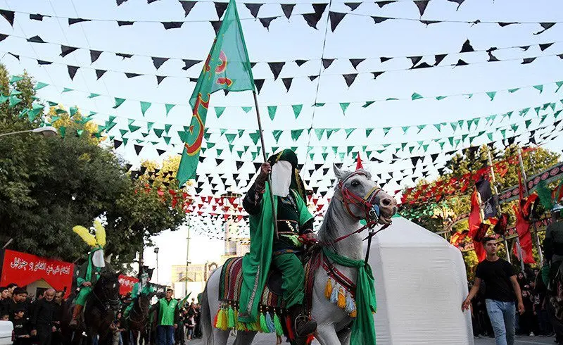 (تصاویر) آئین نمادین ورود کاروان امام حسین(ع) به کربلا