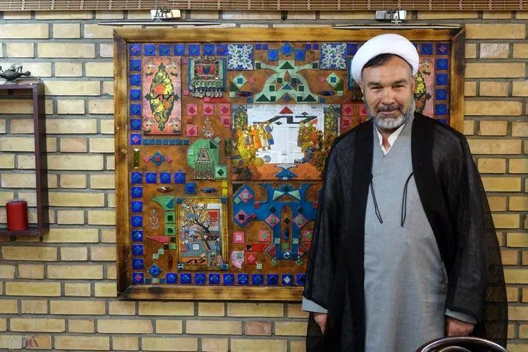 یک اصولگرا: احمدی‌نژاد به‌دنبال طرفداران مایکل جکسون است