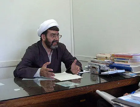 "۹۸ درصد روحانیون زیر خط فقر هستند"