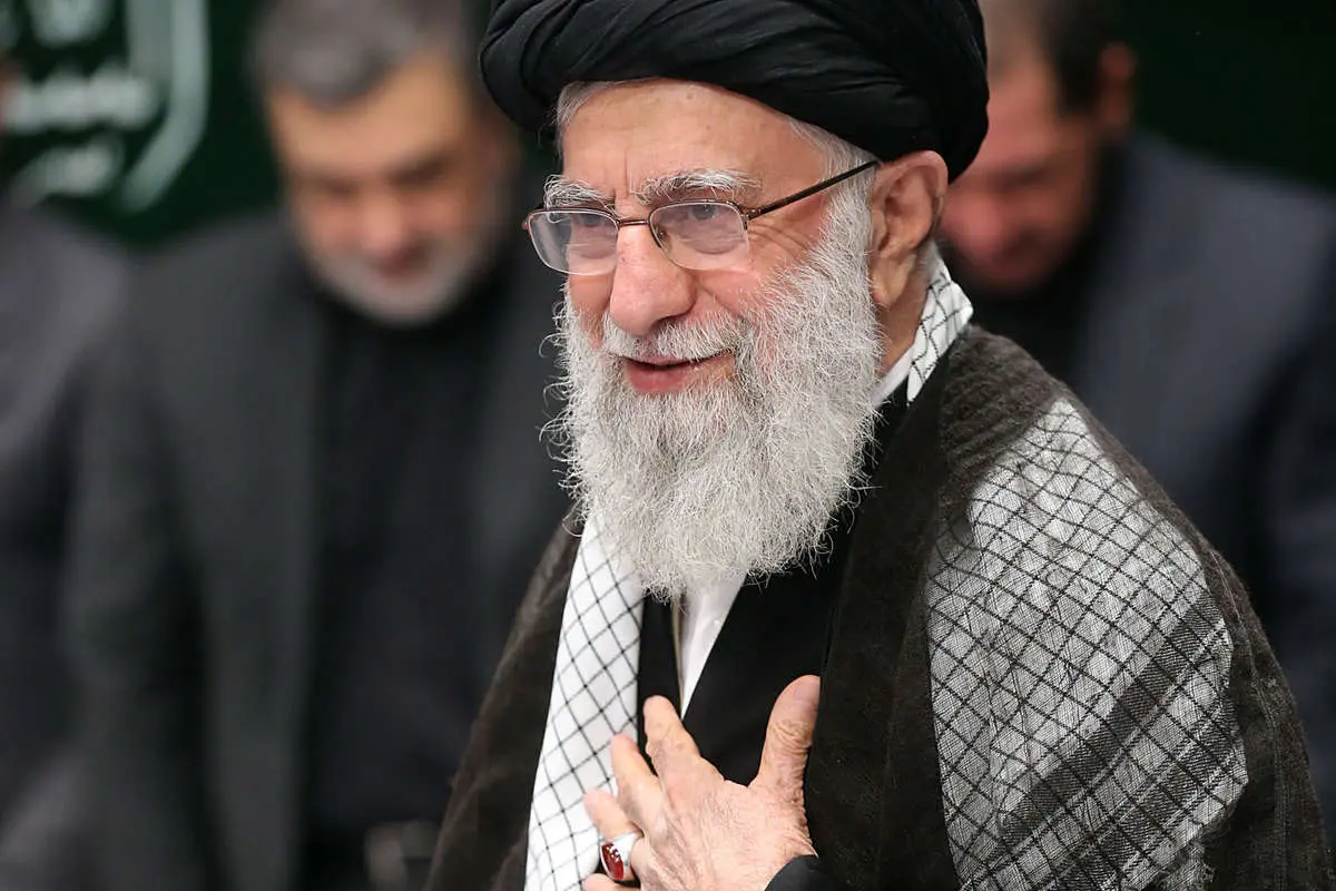 (تصاویر) روحانی، لاریجانی و رئیسی در کنار رهبر انقلاب