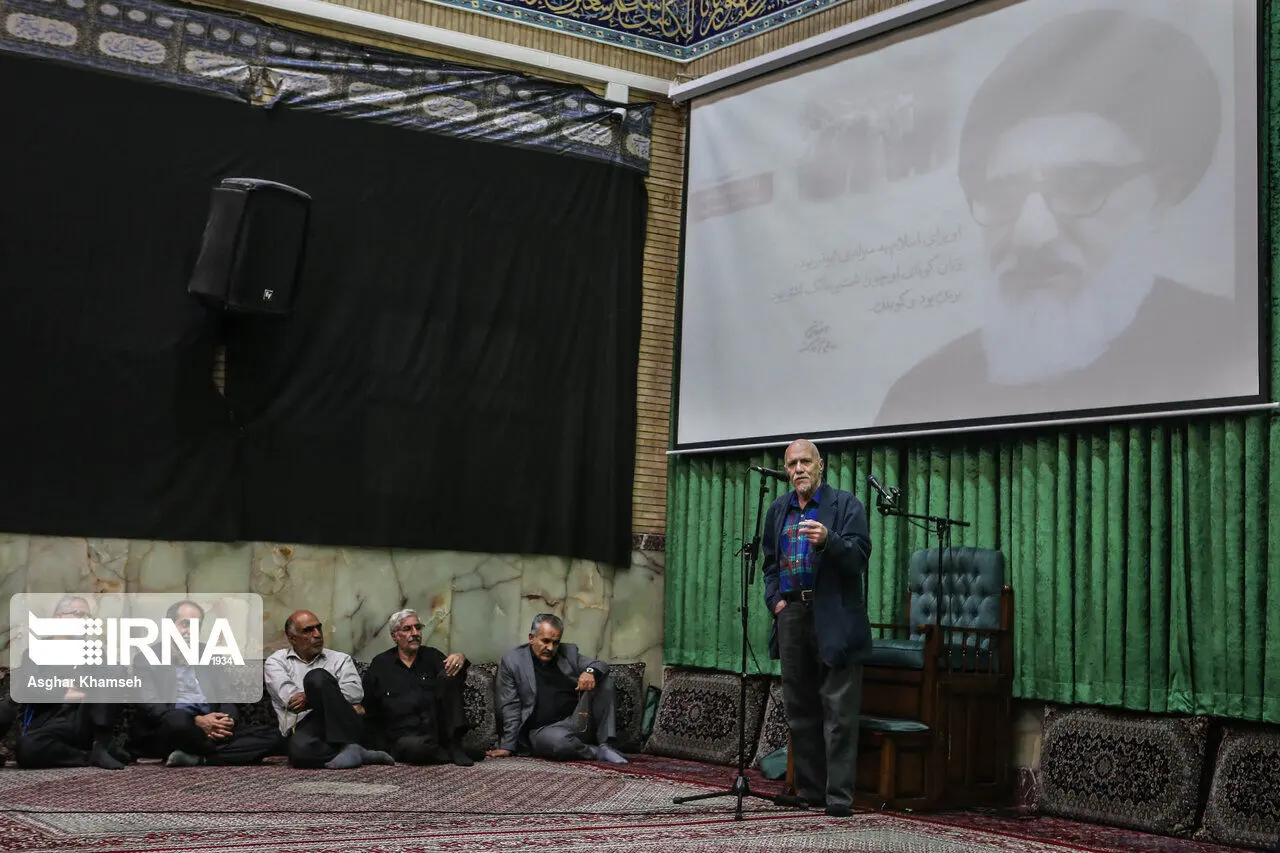 (تصاویر) چهلمین سالگرد آیت‌الله طالقانی در مسجد هدایت