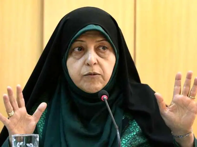 ابتکار: از هفته گذشته پیگیر وضعیت «دختر آبی» بودیم