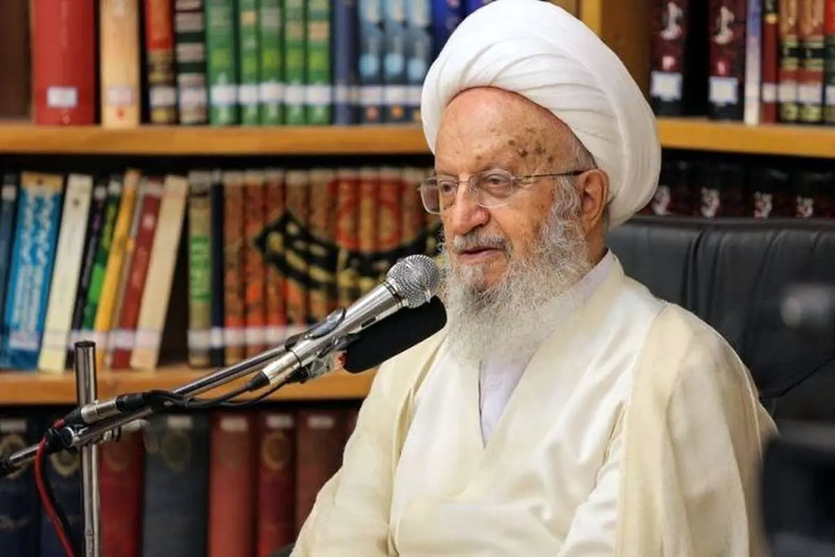 توصیه آیت الله مکارم به عزاداران، بجای قمه زنی خون اهدا کنید