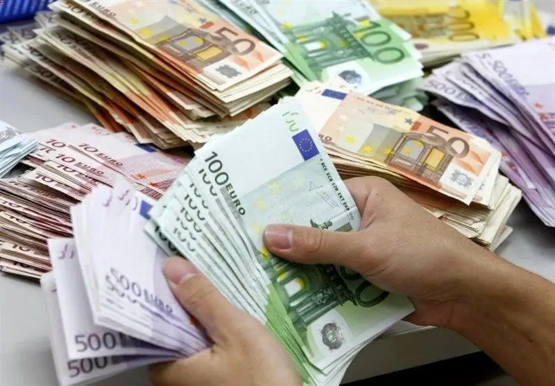 بدهی خارجی ایران کم شد