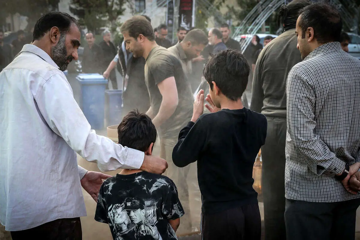 (تصاویر) آیین «گِل مالی» لرستانیهای مقیم تهران