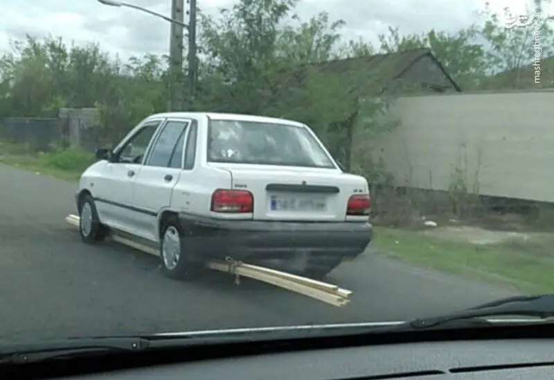 (عکس) حمل عجیب بار با پراید!