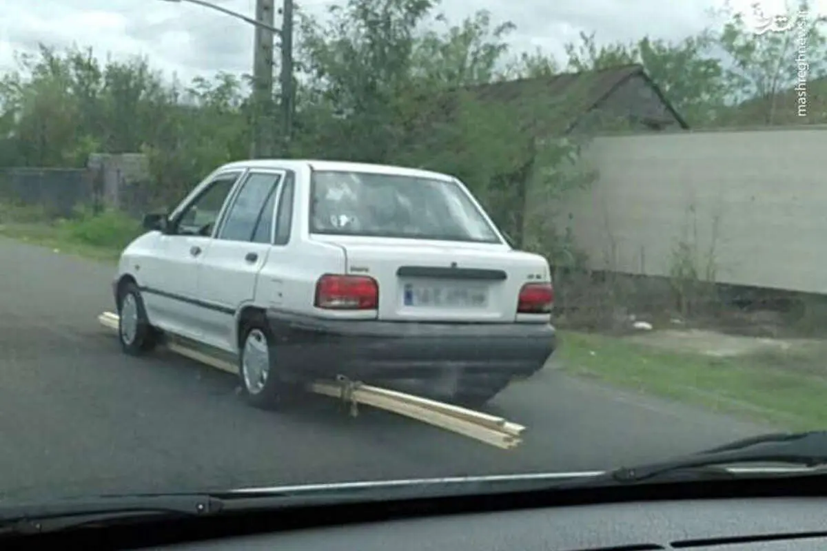 (عکس) حمل عجیب بار با پراید!