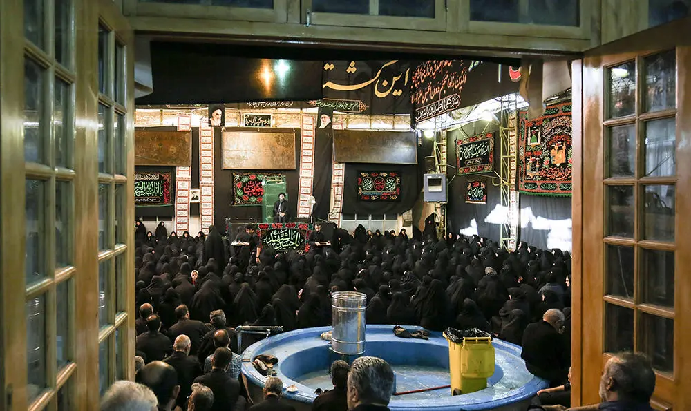 (تصاویر) روضه‌خوانی سنتی در خانه زرگرباشی اصفهان