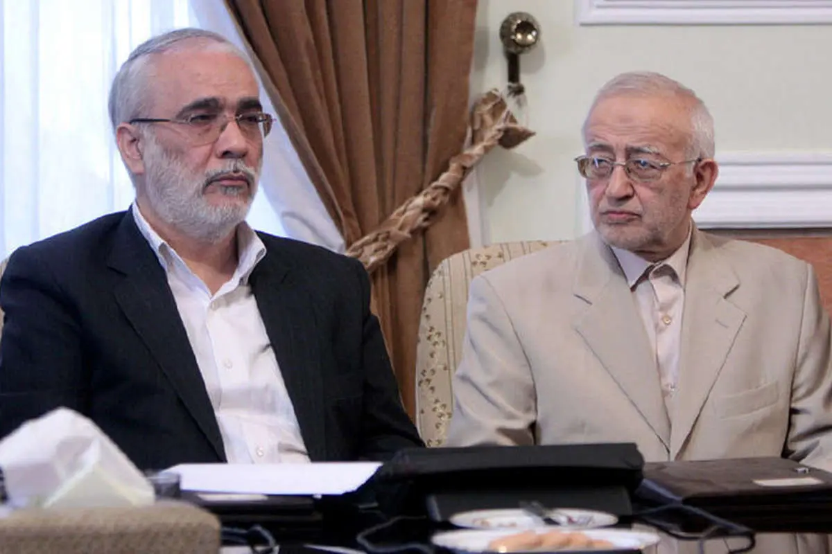 روزنامه جوان: نقد اعضای دفتر رهبری امکان‌پذیراست؟