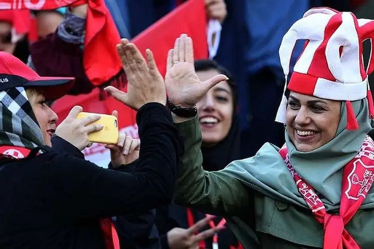 وزیر ورزش: زیرساخت‌ها ورود بانوان به ورزشگاه‌ها فراهم است