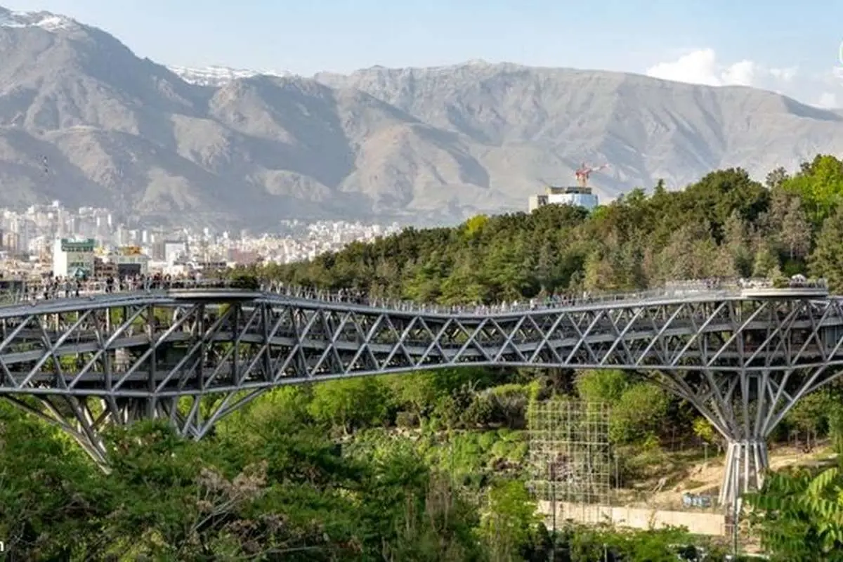 خودکشی مرد ۲۸ ساله از روی پل طبیعت