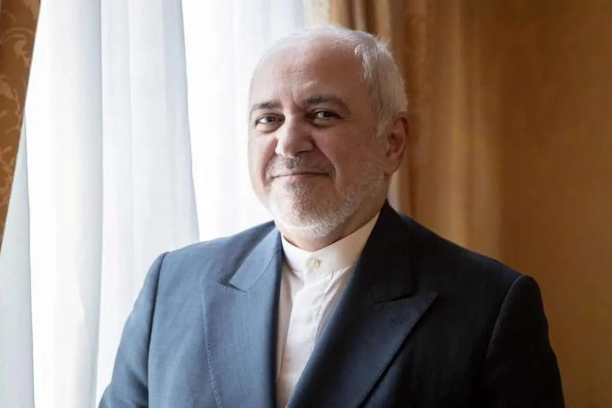 خبرگزاری فرانسه: ظریف برای شکستن بن بست دیپلماتیک وارد فرانسه شده است