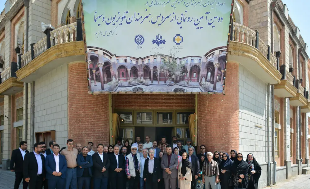 (تصاویر) رونمایی از سردیس هنرمندان در شهرک غزالی