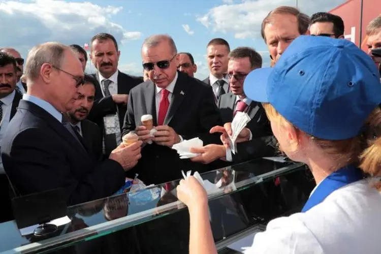 (ویدیو) پوتین پول بستنی اردوغان را حساب کرد