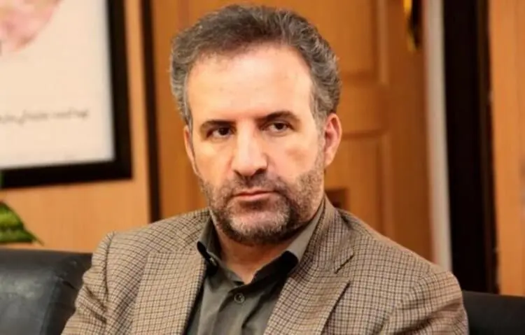 پارسایی: خودروسازها به اندازه یک جنگ به کشور خسارت می‌زند
